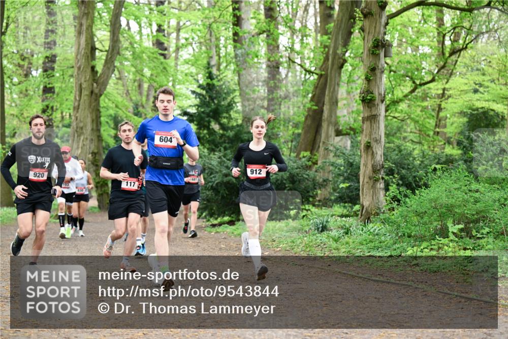 19.04.2026 - Hammer Lauf Dr. Thomas Lammeyer http://msf.ph/oto/9543844 19.04.2026 11:03:43 Laufen 920, 117, 103, 604, 681, 912 meine-sportfotos.de
