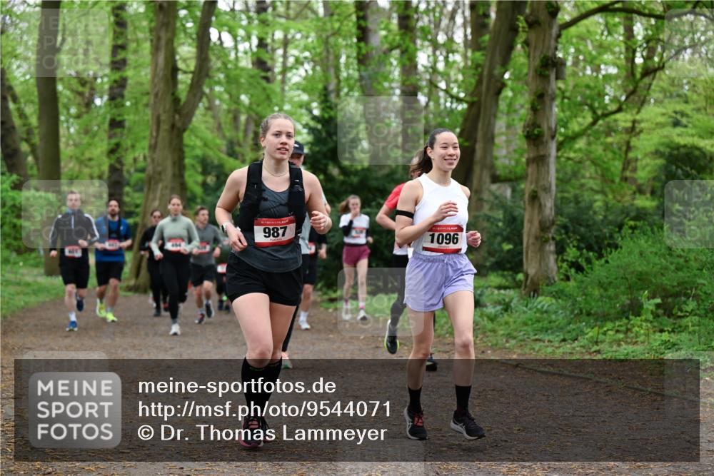 19.04.2026 - Hammer Lauf Dr. Thomas Lammeyer http://msf.ph/oto/9544071 19.04.2026 11:04:08 Laufen 987, 1096 meine-sportfotos.de