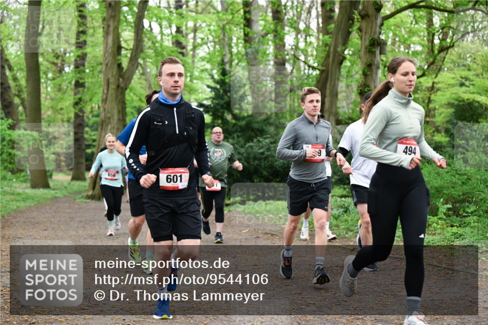 19.04.2026 - Hammer Lauf Dr. Thomas Lammeyer http://msf.ph/oto/9544106 19.04.2026 11:04:11 Laufen 656, 601, 494 meine-sportfotos.de