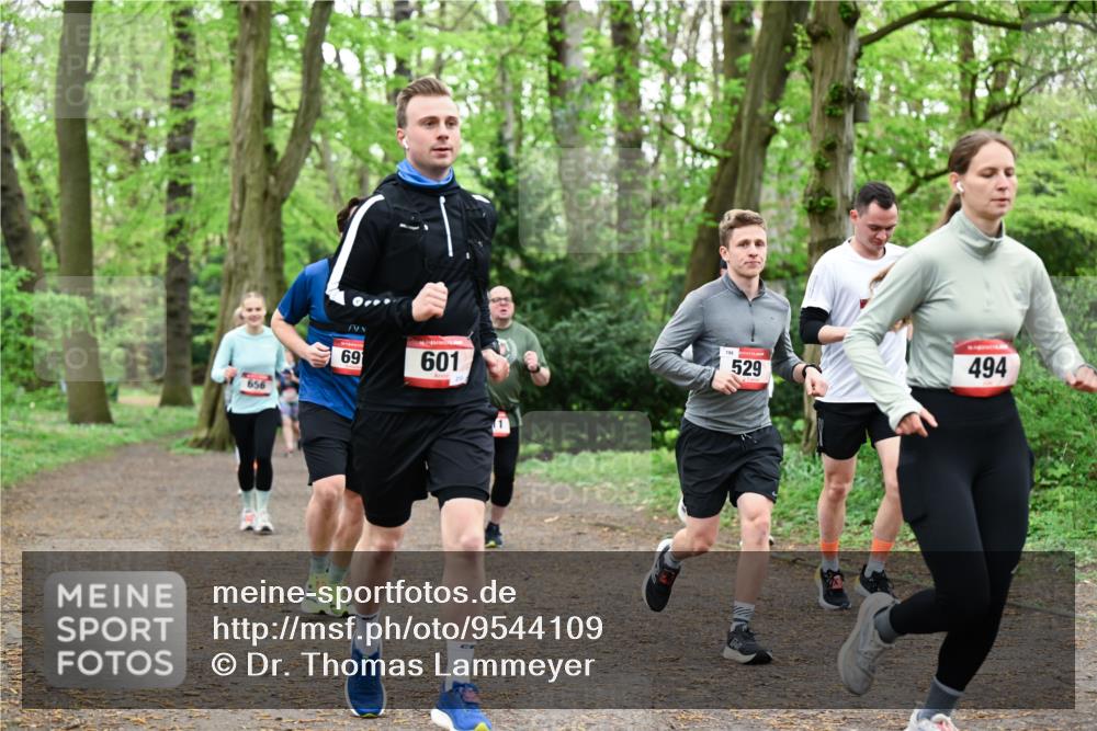 19.04.2026 - Hammer Lauf Dr. Thomas Lammeyer http://msf.ph/oto/9544109 19.04.2026 11:04:12 Laufen 656, 601, 529, 494 meine-sportfotos.de