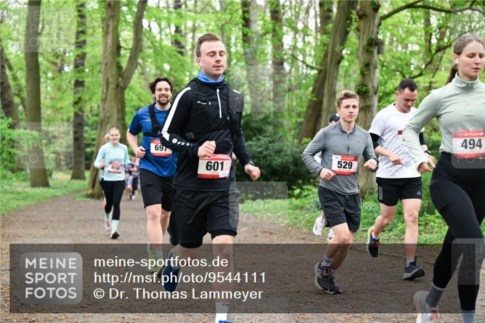 19.04.2026 - Hammer Lauf Dr. Thomas Lammeyer http://msf.ph/oto/9544111 19.04.2026 11:04:12 Laufen 656, 697, 529, 601, 494 meine-sportfotos.de