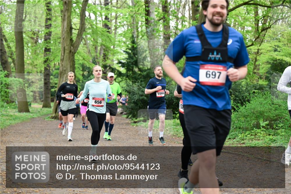 19.04.2026 - Hammer Lauf Dr. Thomas Lammeyer http://msf.ph/oto/9544123 19.04.2026 11:04:13 Laufen 318, 656, 1066, 697 meine-sportfotos.de