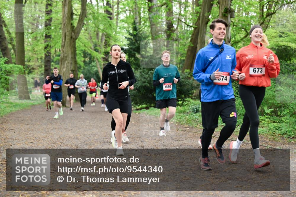 19.04.2026 - Hammer Lauf Dr. Thomas Lammeyer http://msf.ph/oto/9544340 19.04.2026 11:04:37 Laufen 1085, 680, 673 meine-sportfotos.de