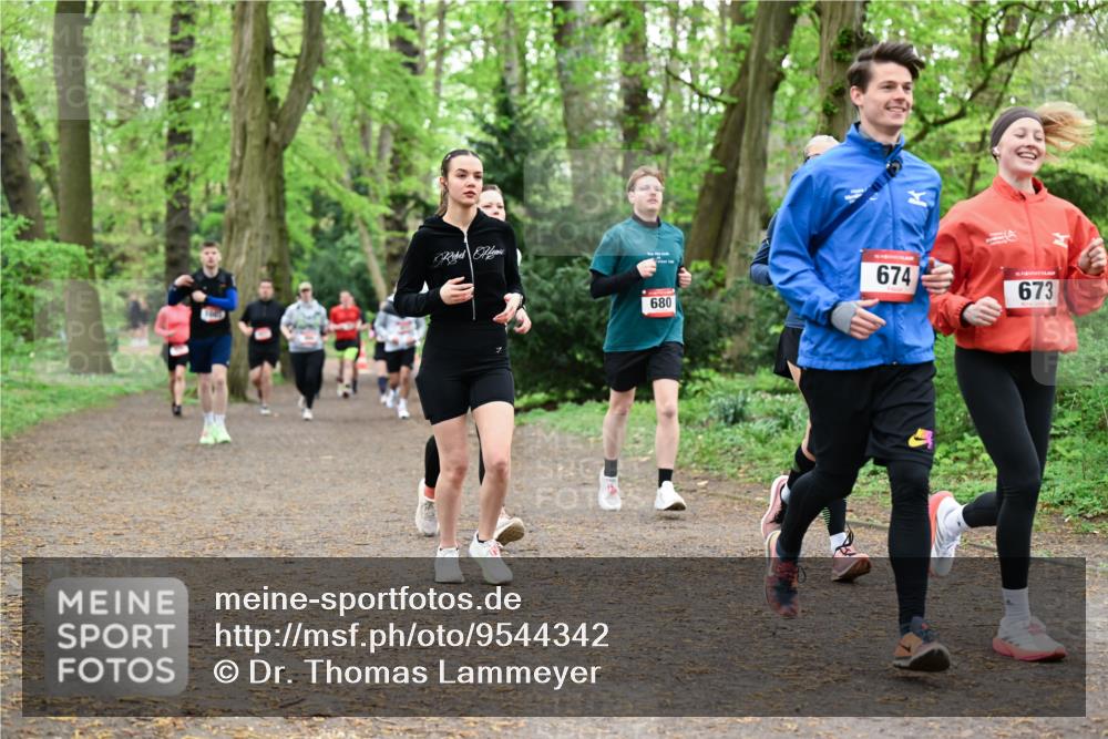 19.04.2026 - Hammer Lauf Dr. Thomas Lammeyer http://msf.ph/oto/9544342 19.04.2026 11:04:37 Laufen 680, 674, 673 meine-sportfotos.de