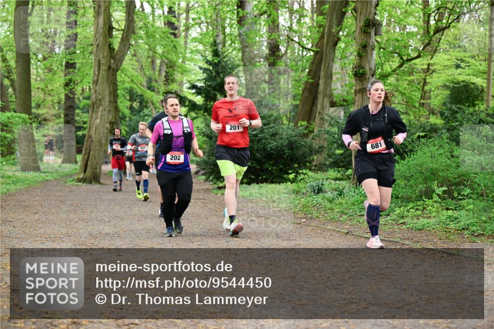 19.04.2026 - Hammer Lauf Dr. Thomas Lammeyer http://msf.ph/oto/9544450 19.04.2026 11:04:48 Laufen 353, 202, 201, 681 meine-sportfotos.de