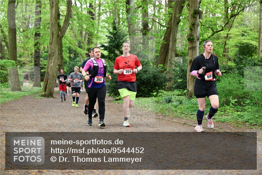 19.04.2026 - Hammer Lauf Dr. Thomas Lammeyer http://msf.ph/oto/9544452 19.04.2026 11:04:49 Laufen 353, 202, 2015, 201, 681 meine-sportfotos.de