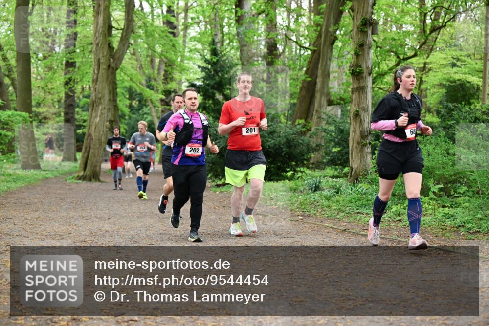 19.04.2026 - Hammer Lauf Dr. Thomas Lammeyer http://msf.ph/oto/9544454 19.04.2026 11:04:49 Laufen 353, 202, 2015, 201 meine-sportfotos.de