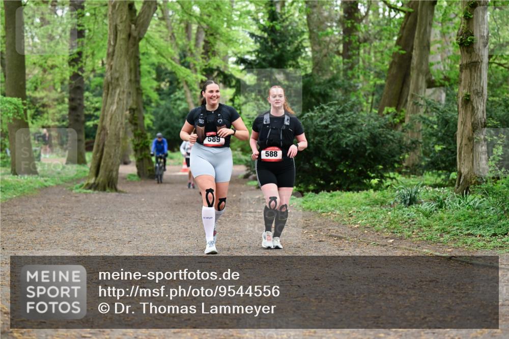 19.04.2026 - Hammer Lauf Dr. Thomas Lammeyer http://msf.ph/oto/9544556 19.04.2026 11:05:05 Laufen 589, 588 meine-sportfotos.de