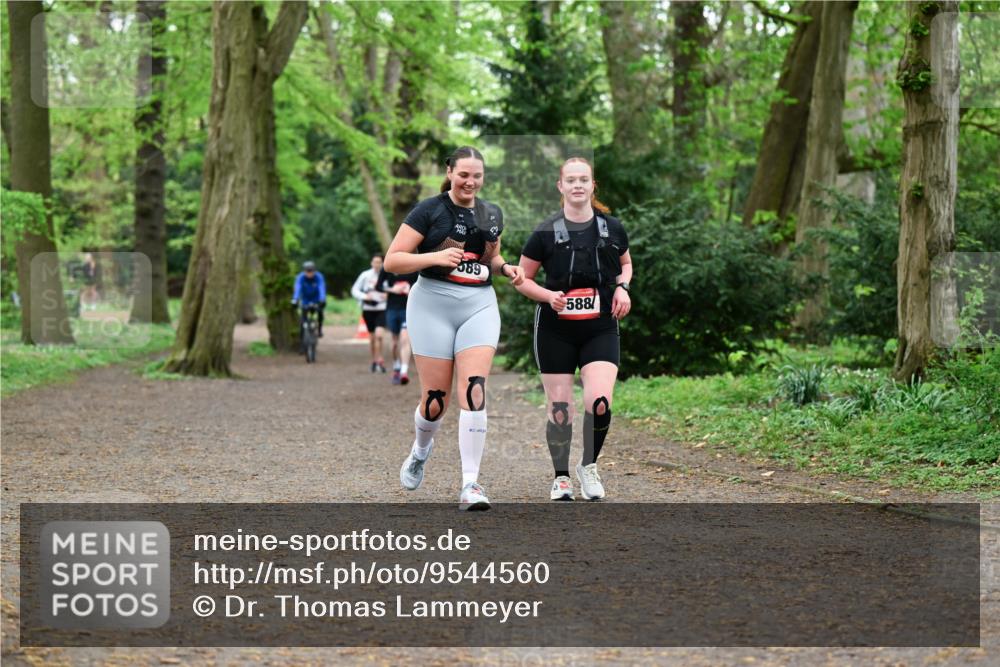 19.04.2026 - Hammer Lauf Dr. Thomas Lammeyer http://msf.ph/oto/9544560 19.04.2026 11:05:06 Laufen 589, 588 meine-sportfotos.de