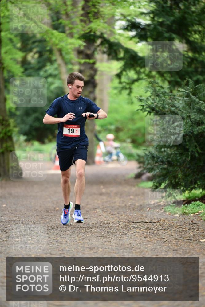 19.04.2026 - Hammer Lauf Dr. Thomas Lammeyer http://msf.ph/oto/9544913 19.04.2026 11:21:03 Laufen 191 meine-sportfotos.de