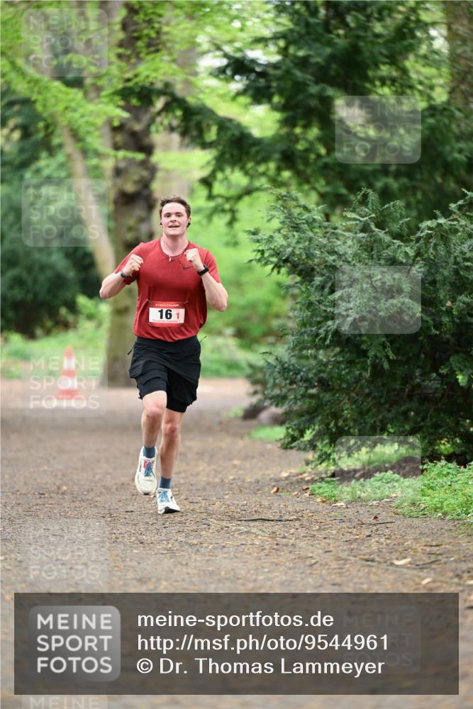 19.04.2026 - Hammer Lauf Dr. Thomas Lammeyer http://msf.ph/oto/9544961 19.04.2026 11:22:02 Laufen 161 meine-sportfotos.de