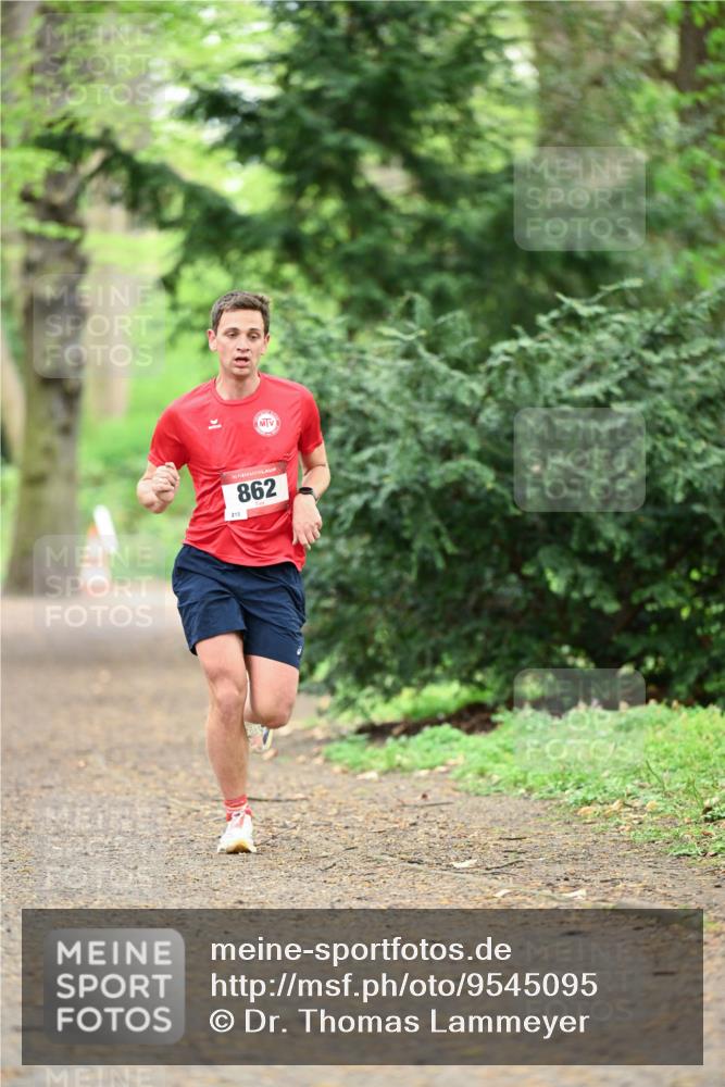 19.04.2026 - Hammer Lauf Dr. Thomas Lammeyer http://msf.ph/oto/9545095 19.04.2026 11:22:39 Laufen 215, 862 meine-sportfotos.de