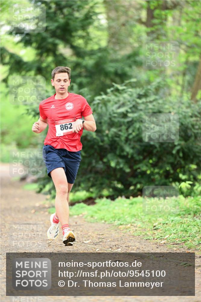 19.04.2026 - Hammer Lauf Dr. Thomas Lammeyer http://msf.ph/oto/9545100 19.04.2026 11:22:40 Laufen 215, 862 meine-sportfotos.de