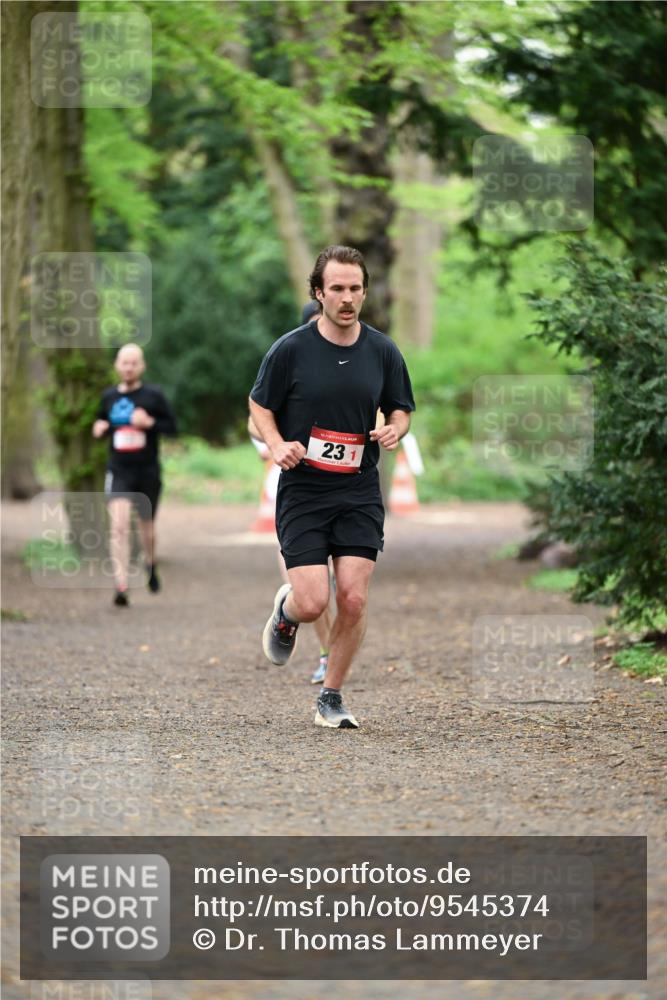 19.04.2026 - Hammer Lauf Dr. Thomas Lammeyer http://msf.ph/oto/9545374 19.04.2026 11:24:25 Laufen 231 meine-sportfotos.de