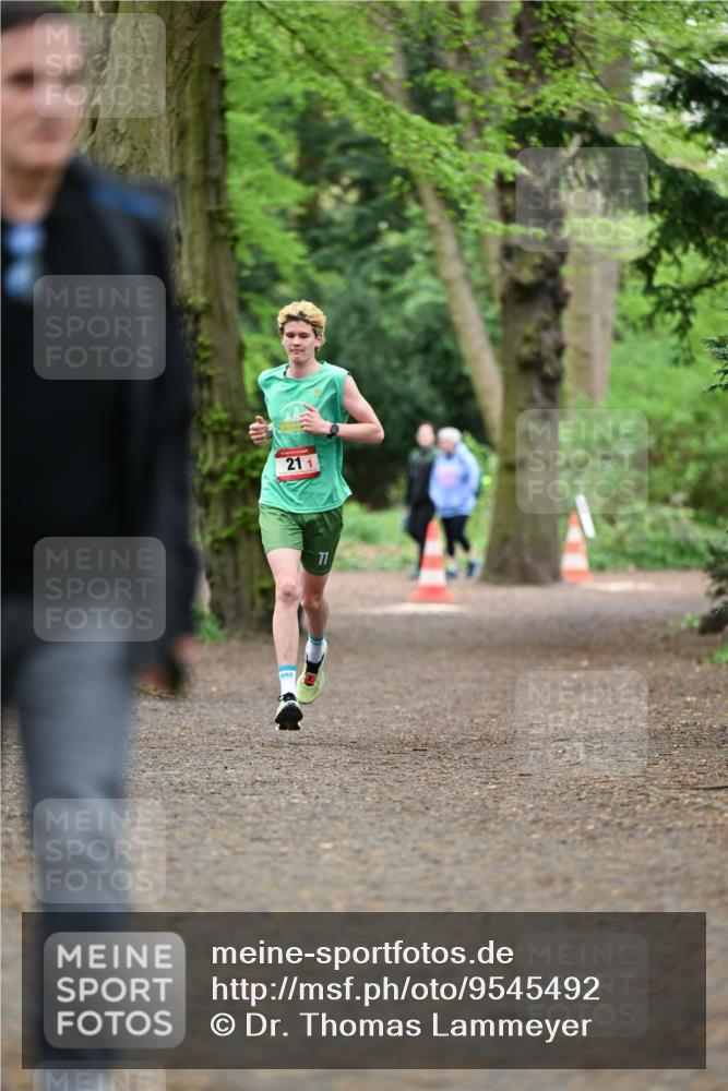 19.04.2026 - Hammer Lauf Dr. Thomas Lammeyer http://msf.ph/oto/9545492 19.04.2026 11:24:59 Laufen 211 meine-sportfotos.de
