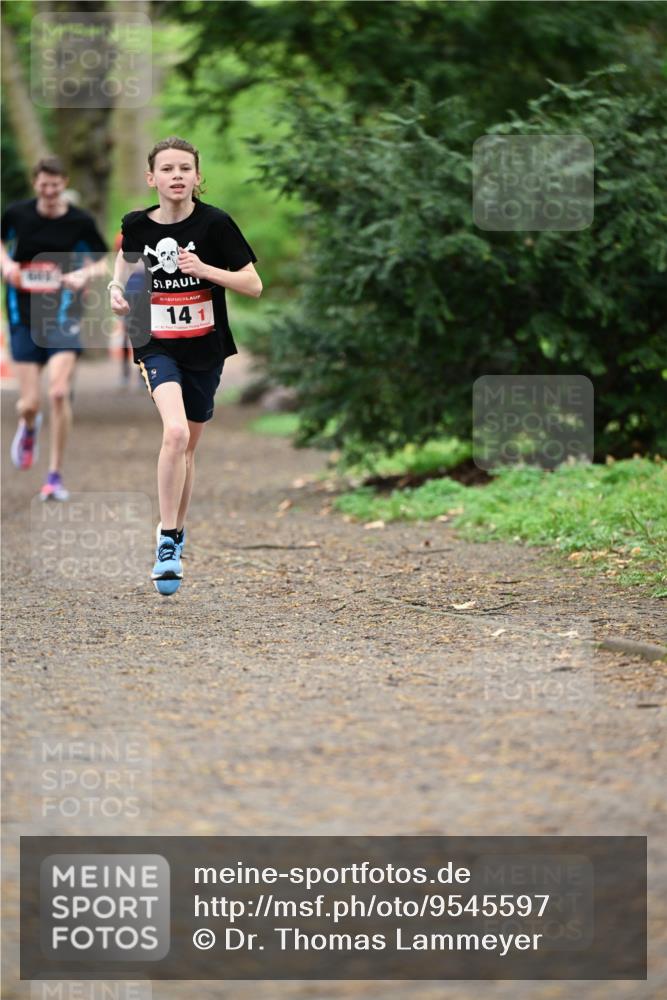 19.04.2026 - Hammer Lauf Dr. Thomas Lammeyer http://msf.ph/oto/9545597 19.04.2026 11:25:45 Laufen 141 meine-sportfotos.de