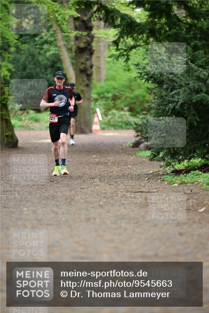 19.04.2026 - Hammer Lauf Dr. Thomas Lammeyer http://msf.ph/oto/9545663 19.04.2026 11:26:01 Laufen 221 meine-sportfotos.de