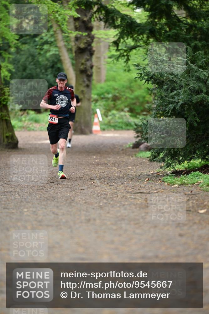 19.04.2026 - Hammer Lauf Dr. Thomas Lammeyer http://msf.ph/oto/9545667 19.04.2026 11:26:01 Laufen 221 meine-sportfotos.de