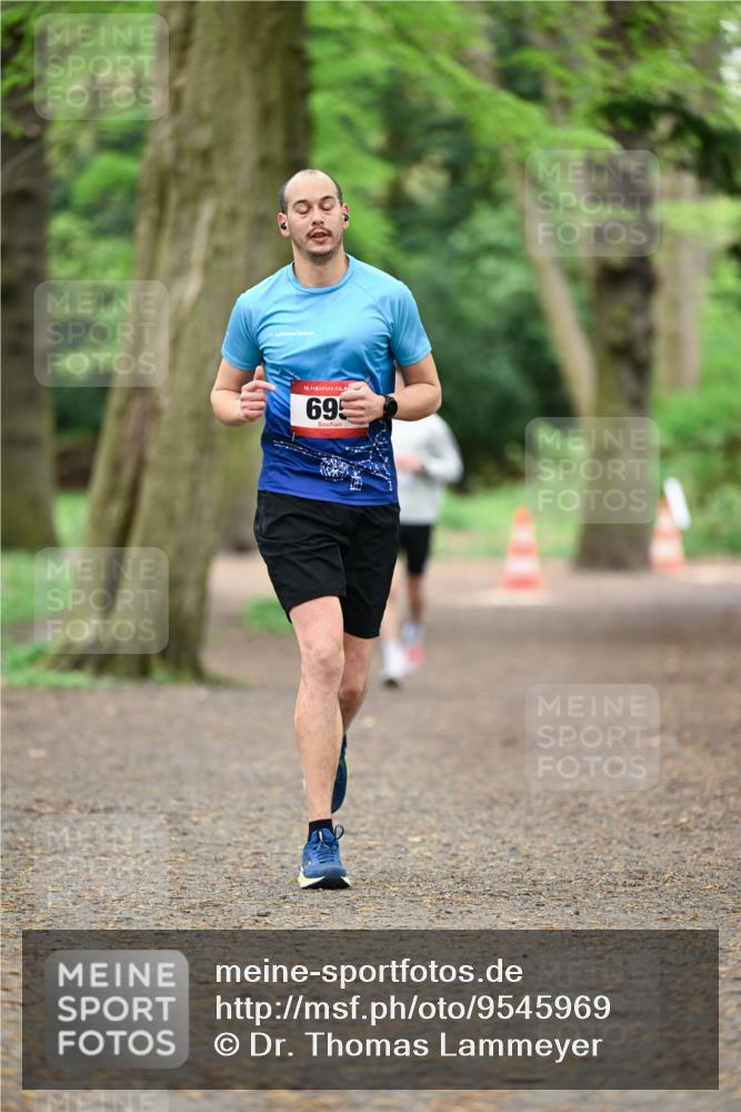 19.04.2026 - Hammer Lauf Dr. Thomas Lammeyer http://msf.ph/oto/9545969 19.04.2026 11:27:01 Laufen 695 meine-sportfotos.de