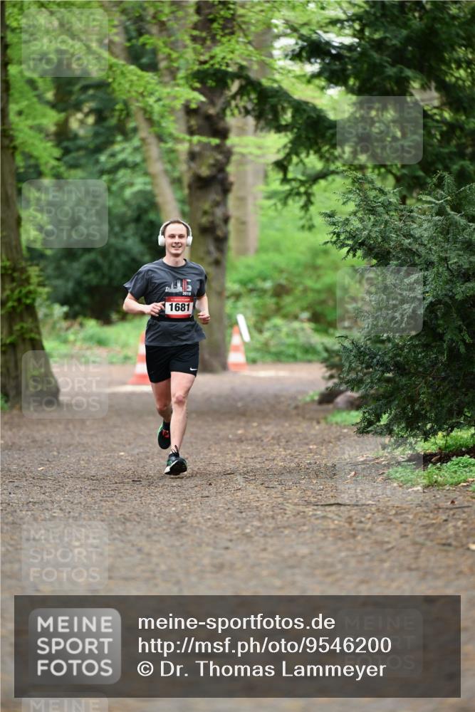 19.04.2026 - Hammer Lauf Dr. Thomas Lammeyer http://msf.ph/oto/9546200 19.04.2026 11:28:00 Laufen 2015, 1681 meine-sportfotos.de