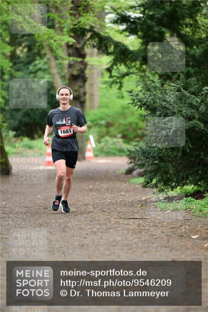 19.04.2026 - Hammer Lauf Dr. Thomas Lammeyer http://msf.ph/oto/9546209 19.04.2026 11:28:01 Laufen 2015, 1681 meine-sportfotos.de