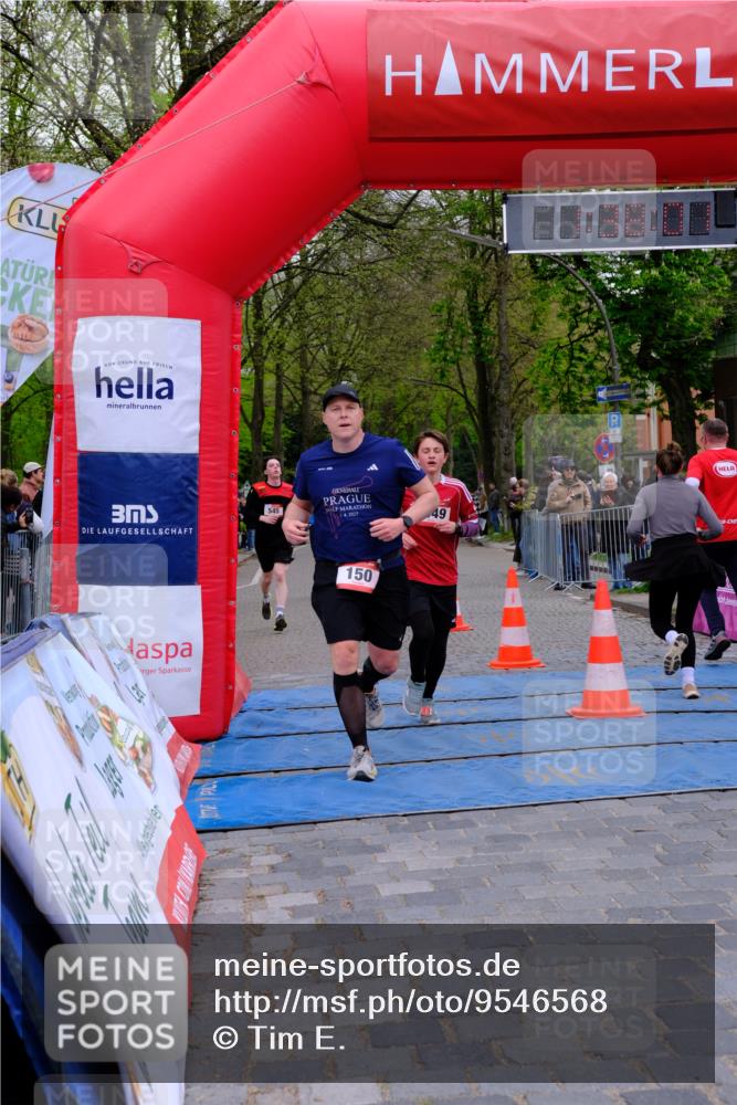 19.04.2026 - Hammer Lauf Tim E. http://msf.ph/oto/9546568 19.04.2026 12:38:09 Ziel 150, 240, 304, 347, 522, 523, 545, 881, 985, 991, 1207, 1349, 1576, 1613, 1841 meine-sportfotos.de