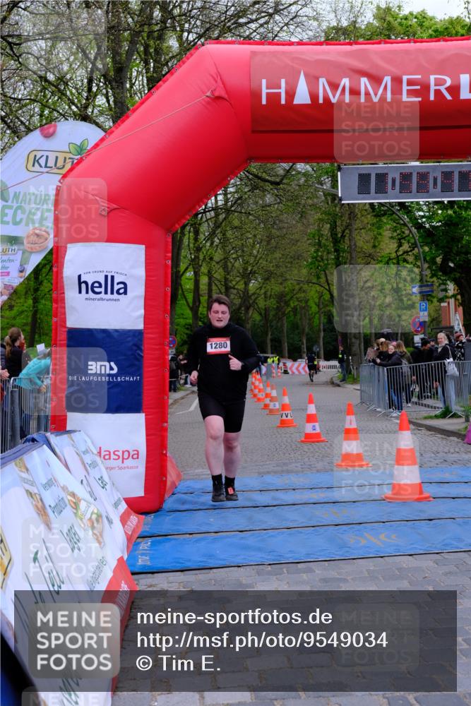 19.04.2026 - Hammer Lauf Tim E. http://msf.ph/oto/9549034 19.04.2026 12:59:54 Ziel 609, 614, 1280 meine-sportfotos.de