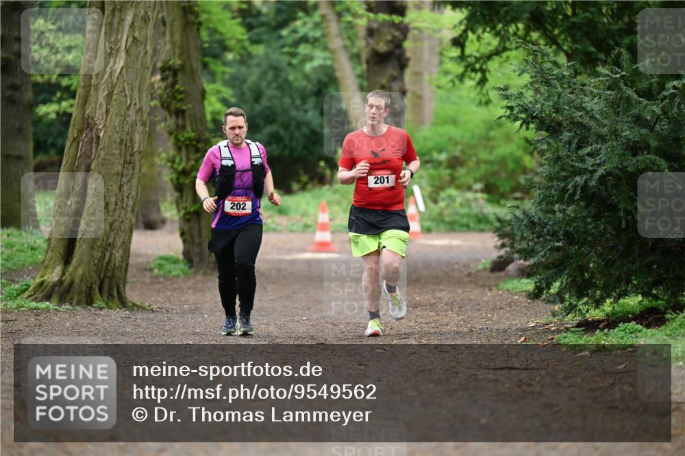 19.04.2026 - Hammer Lauf Dr. Thomas Lammeyer http://msf.ph/oto/9549562 19.04.2026 11:36:39 Laufen 202, 201 meine-sportfotos.de