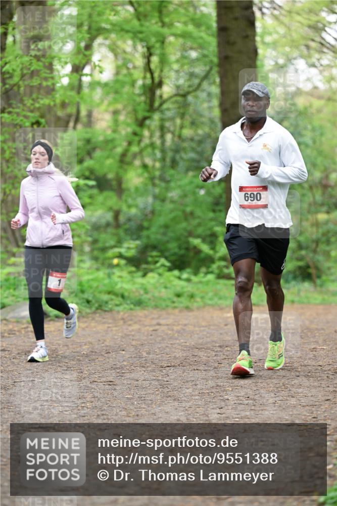 19.04.2026 - Hammer Lauf Dr. Thomas Lammeyer http://msf.ph/oto/9551388 19.04.2026 11:59:16 Laufen 690 meine-sportfotos.de