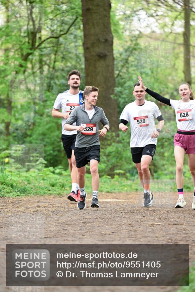 19.04.2026 - Hammer Lauf Dr. Thomas Lammeyer http://msf.ph/oto/9551405 19.04.2026 11:59:24 Laufen 529, 539, 528 meine-sportfotos.de