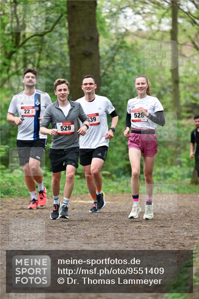19.04.2026 - Hammer Lauf Dr. Thomas Lammeyer http://msf.ph/oto/9551409 19.04.2026 11:59:25 Laufen 198, 529, 528, 203 meine-sportfotos.de