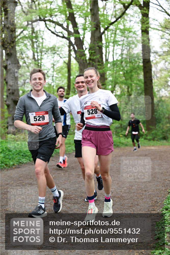 19.04.2026 - Hammer Lauf Dr. Thomas Lammeyer http://msf.ph/oto/9551432 19.04.2026 11:59:29 Laufen 198, 529, 528, 203 meine-sportfotos.de
