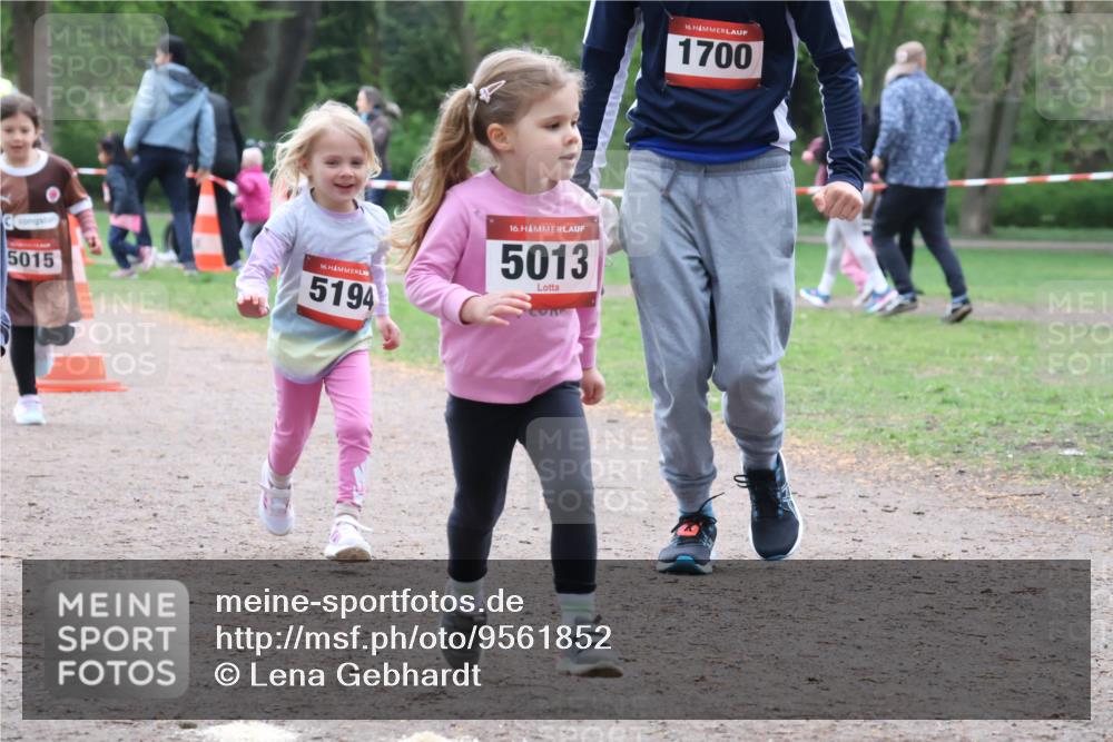 19.04.2026 - Hammer Lauf Lena Gebhardt http://msf.ph/oto/9561852 19.04.2026 09:01:38 Laufen 5015, 16, 5194, 16, 5013, 16, 1700 meine-sportfotos.de