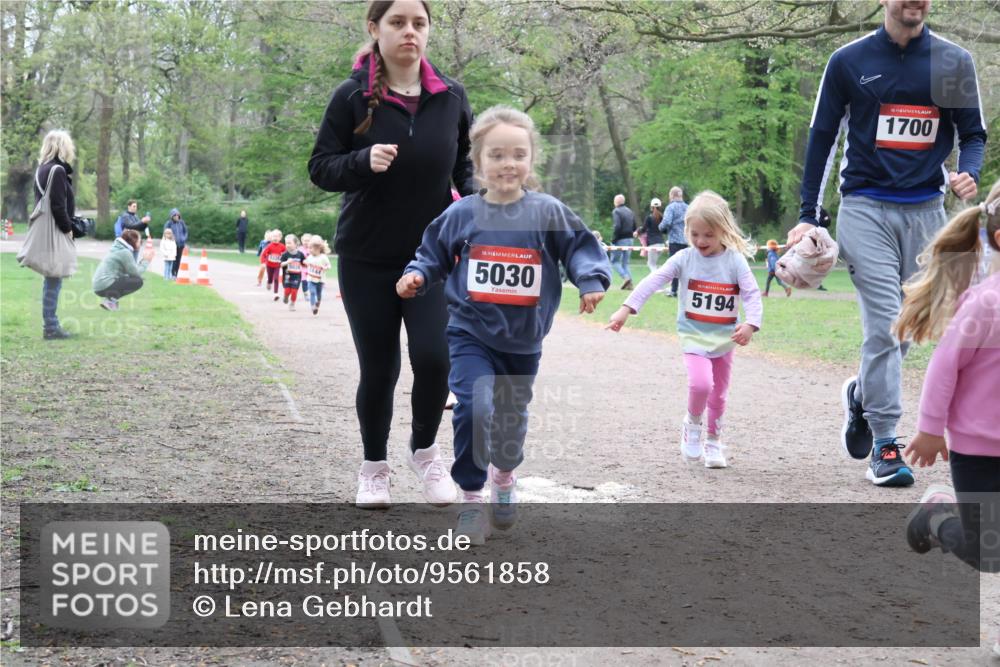 19.04.2026 - Hammer Lauf Lena Gebhardt http://msf.ph/oto/9561858 19.04.2026 09:01:40 Laufen 16, 5030, 5194, 16, 1700 meine-sportfotos.de