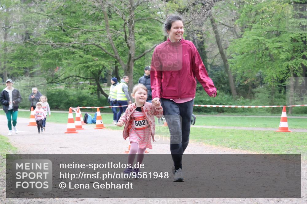 19.04.2026 - Hammer Lauf Lena Gebhardt http://msf.ph/oto/9561948 19.04.2026 09:02:21 Laufen 5143, 002, 5021 meine-sportfotos.de
