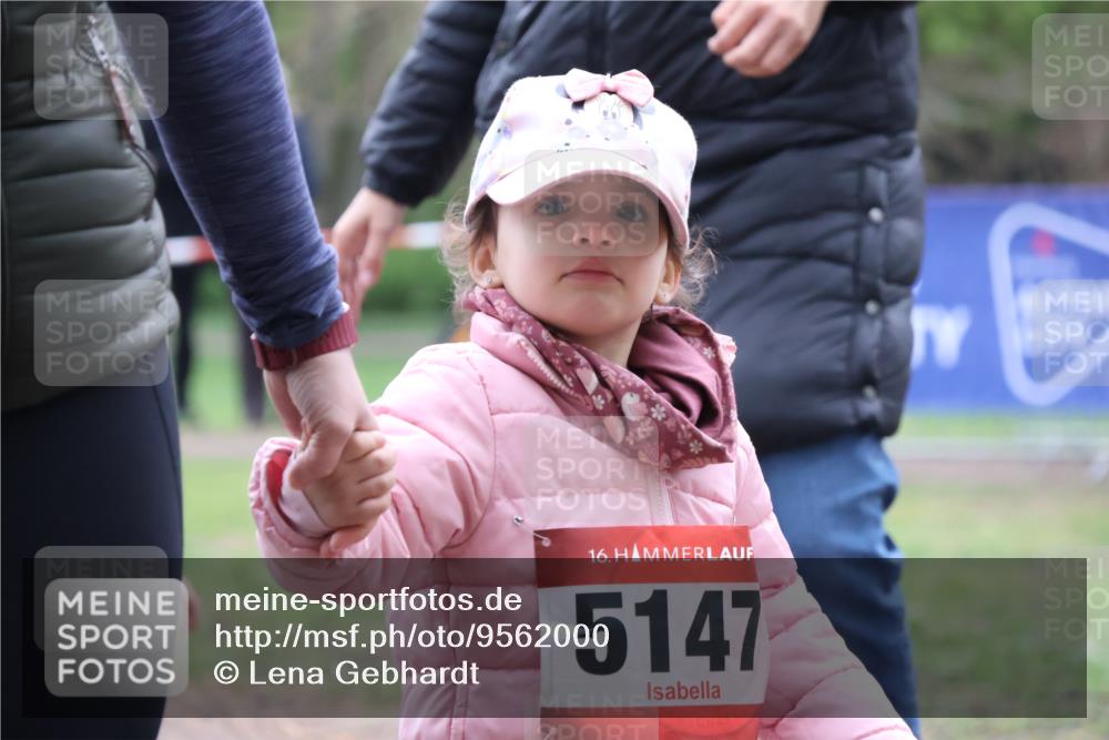 19.04.2026 - Hammer Lauf Lena Gebhardt http://msf.ph/oto/9562000 19.04.2026 09:03:22 Laufen 16, 5147 meine-sportfotos.de