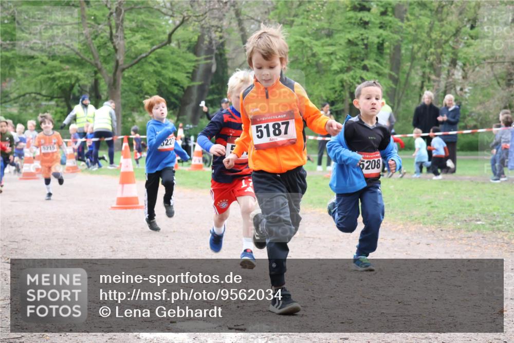 19.04.2026 - Hammer Lauf Lena Gebhardt http://msf.ph/oto/9562034 19.04.2026 09:11:02 Laufen 5215, 227, 16, 5187, 5208 meine-sportfotos.de