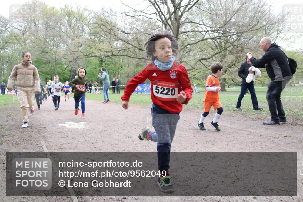 19.04.2026 - Hammer Lauf Lena Gebhardt http://msf.ph/oto/9562049 19.04.2026 09:11:08 Laufen 5109, 5184, 16, 5220 meine-sportfotos.de