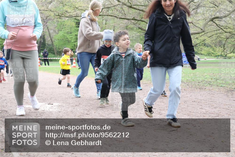 19.04.2026 - Hammer Lauf Lena Gebhardt http://msf.ph/oto/9562212 19.04.2026 09:12:22 Laufen 177, 51 meine-sportfotos.de