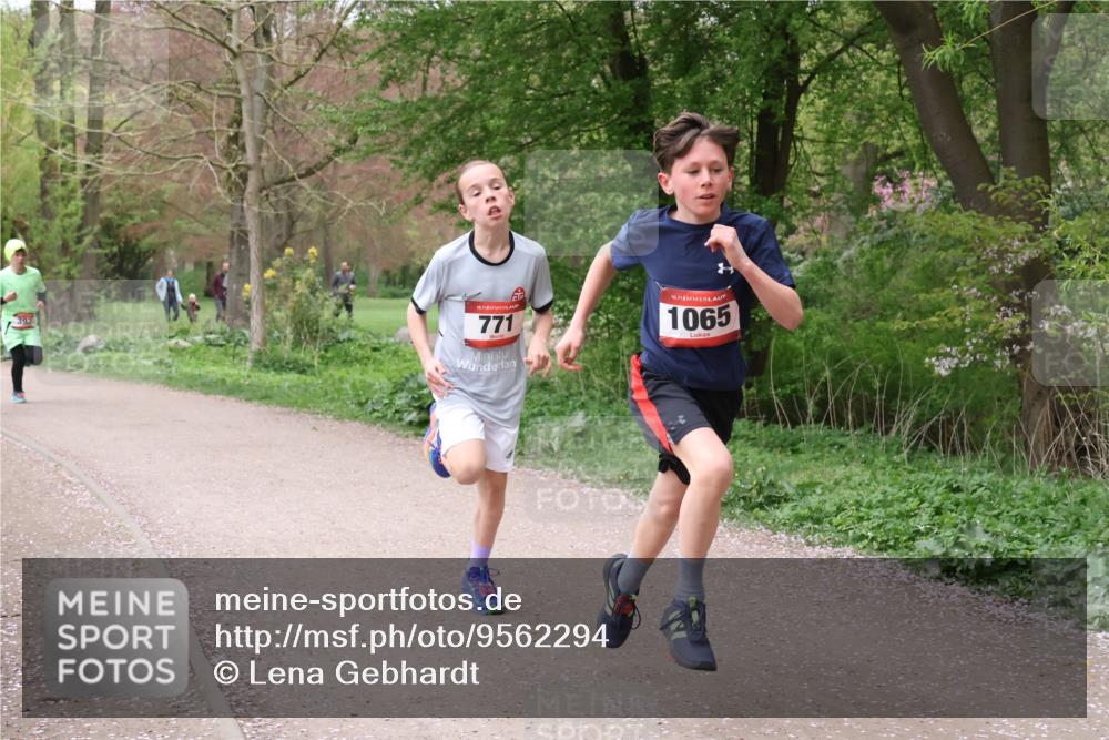 19.04.2026 - Hammer Lauf Lena Gebhardt http://msf.ph/oto/9562294 19.04.2026 09:24:26 Laufen 397, 16, 771, 16, 1065 meine-sportfotos.de