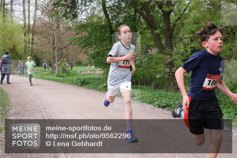 19.04.2026 - Hammer Lauf Lena Gebhardt http://msf.ph/oto/9562296 19.04.2026 09:24:26 Laufen 771, 16, 106 meine-sportfotos.de