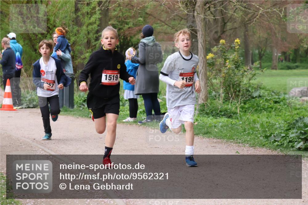 19.04.2026 - Hammer Lauf Lena Gebhardt http://msf.ph/oto/9562321 19.04.2026 09:24:49 Laufen 16, 1519, 16, 1199 meine-sportfotos.de