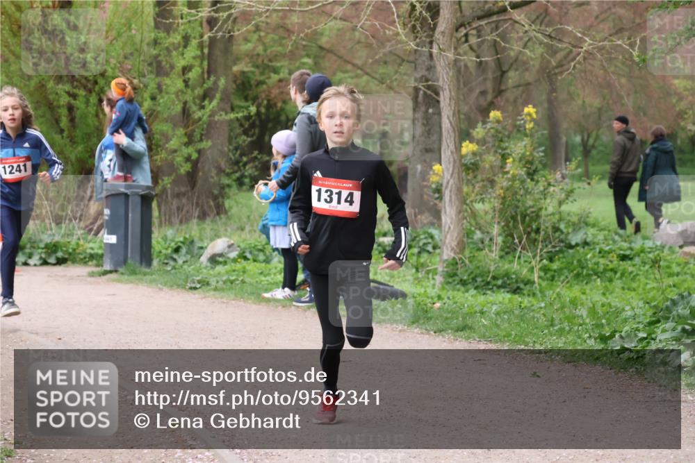 19.04.2026 - Hammer Lauf Lena Gebhardt http://msf.ph/oto/9562341 19.04.2026 09:24:58 Laufen 1241, 16, 1314 meine-sportfotos.de