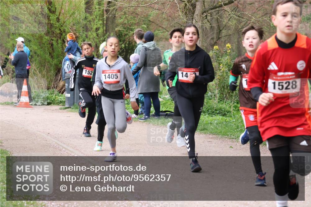 19.04.2026 - Hammer Lauf Lena Gebhardt http://msf.ph/oto/9562357 19.04.2026 09:25:05 Laufen 152, 1405, 14, 1528 meine-sportfotos.de