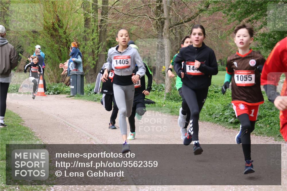 19.04.2026 - Hammer Lauf Lena Gebhardt http://msf.ph/oto/9562359 19.04.2026 09:25:05 Laufen 1405, 1532, 144, 1055, 1 meine-sportfotos.de