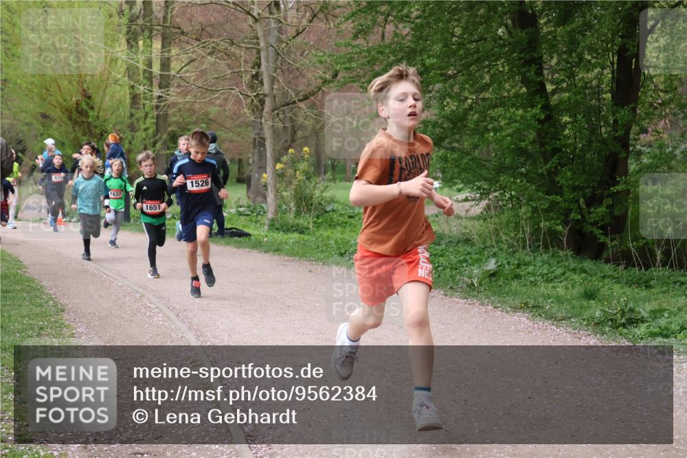 19.04.2026 - Hammer Lauf Lena Gebhardt http://msf.ph/oto/9562384 19.04.2026 09:25:16 Laufen 633, 1637, 1651, 1526 meine-sportfotos.de