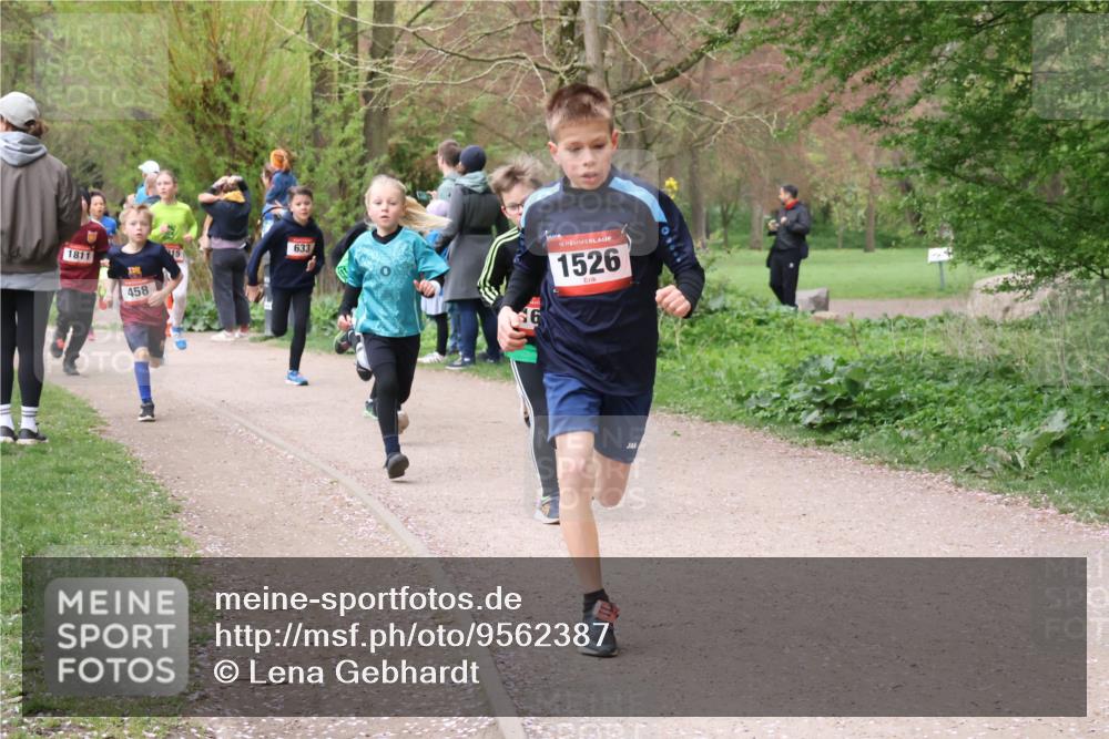 19.04.2026 - Hammer Lauf Lena Gebhardt http://msf.ph/oto/9562387 19.04.2026 09:25:17 Laufen 1811, 458, 633, 16, 1526 meine-sportfotos.de
