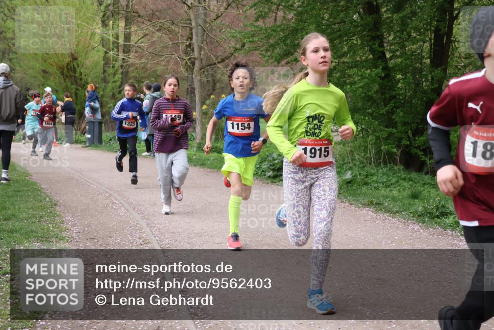 19.04.2026 - Hammer Lauf Lena Gebhardt http://msf.ph/oto/9562403 19.04.2026 09:25:22 Laufen 1325, 1804, 49, 1154, 16, 1915, 16, 18 meine-sportfotos.de