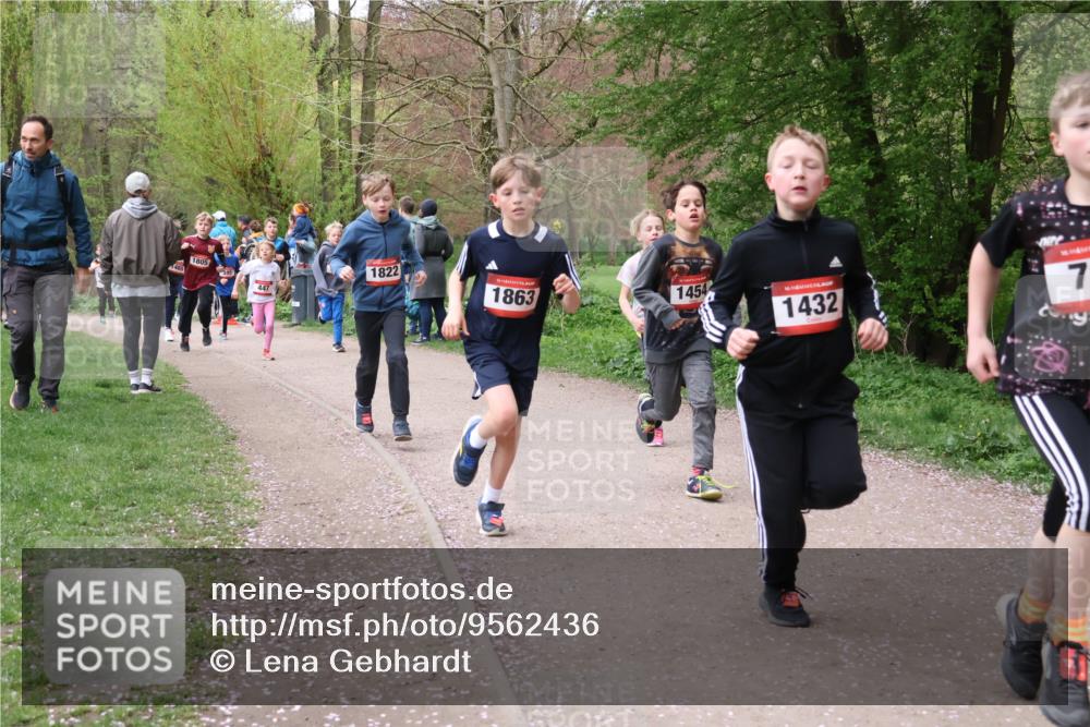 19.04.2026 - Hammer Lauf Lena Gebhardt http://msf.ph/oto/9562436 19.04.2026 09:25:34 Laufen 465, 1805, 1822, 1863, 1454, 16, 1432, 16, 7 meine-sportfotos.de