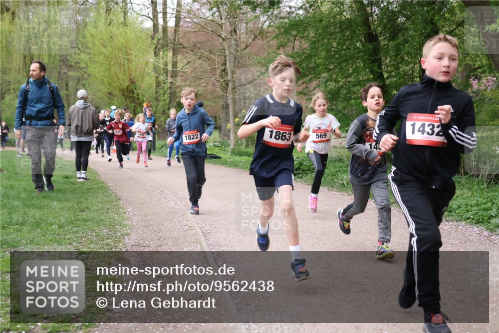 19.04.2026 - Hammer Lauf Lena Gebhardt http://msf.ph/oto/9562438 19.04.2026 09:25:35 Laufen 447, 1822, 1863, 569, 14, 16, 1432 meine-sportfotos.de